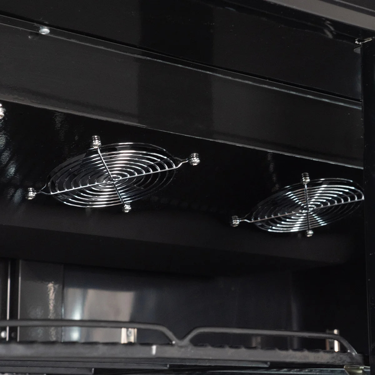 Getränkekühlschrank ECO 630 mit Leuchtaufsatz und Klapptüren