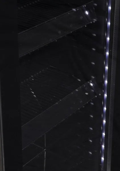 Gastro-Cool GD175 Getränkekühlschrank Retro Slim 212 Liter Eco Star, LED Beleuchtung, schwarz