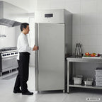 Gastronomie Tiefkühlschrank ECO 700 GN 2/1 Monoblock, 616 Liter Kühlraumvolumen, 3 verstellbare Einlegeböden, Robuste Bauweise, Edelstahl
