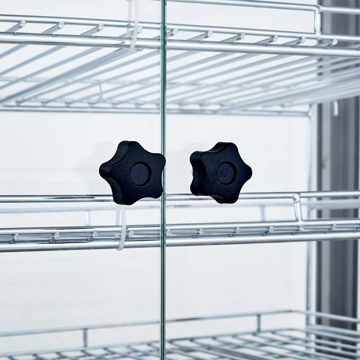 Warmhaltevitrine ECO 700 - mit 3 Ablagen und Beleuchtung