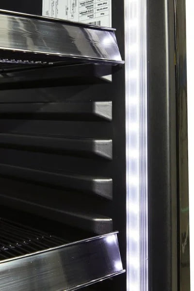 Gastro-Cool DC400 Getränkekühlschrank ECO STAR 400 Liter mit Werbedisplay schwarz/schwarz, LED, super sparsam