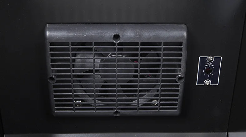 Gastro-Cool DC130 Getränkekühlschrank Afri-Cola 150 Liter schwarz/schwarz, LED
