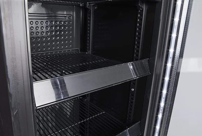 Gastro-Cool DC130 Getränkekühlschrank Afri-Cola 150 Liter schwarz/schwarz, LED