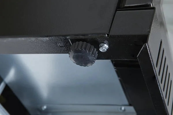 Gastro-Cool UC200 Barkühlschrank 208 Liter Schiebetüren schwarz, LED, unterbaufähig