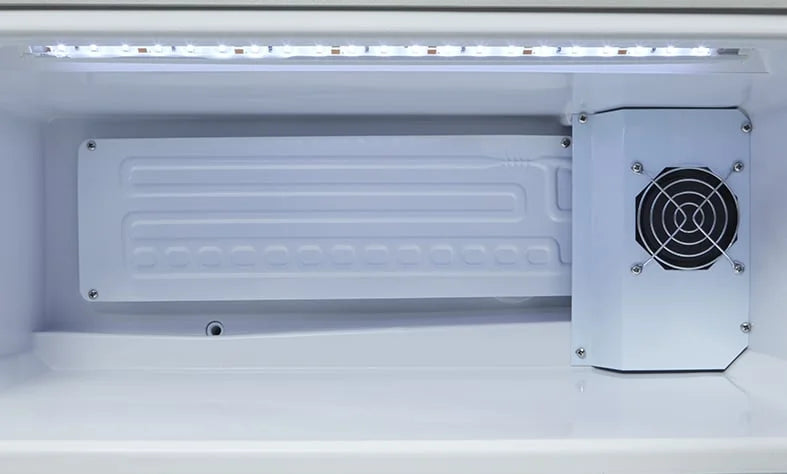 Gastro-Cool GD15 Glastürkühlschrank Theke 25 Liter silber/weiß, LED