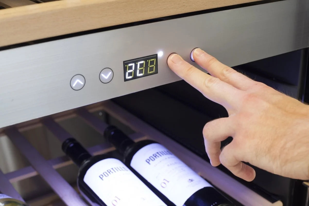CASO Weinkühlschrank WineChef Pro 126-2D