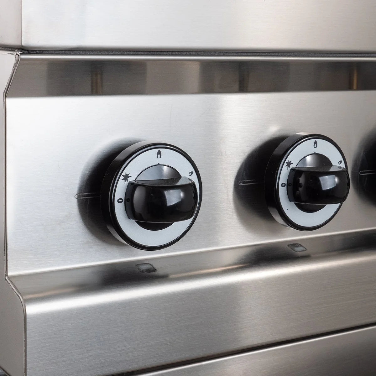 Gasherd Serie 700 - 70/70 mit Gasbackofen - 4 Kochstellen - 34 kW