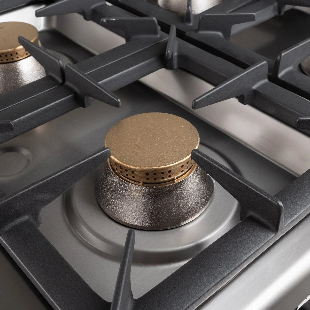 Gasherd Serie 700 - 110/70 mit Gasbackofen - 6 Kochstellen - 42 kW