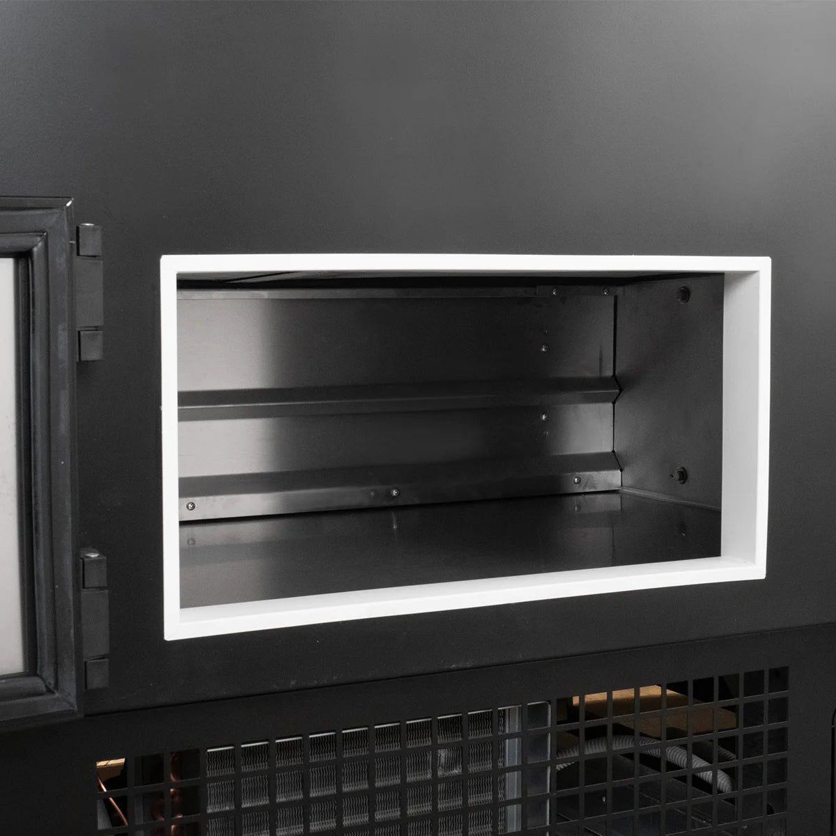 Kühltheke TITAN 1935 mm schwarz, LED-Beleuchtung, gekühlter Unterbau