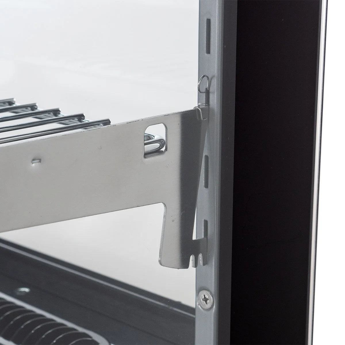 GGM Gastro Tisch-Kühlvitrine – 160 Liter, 880 Mm Breite, Eckig, 2 Ablagen, Schwarz
