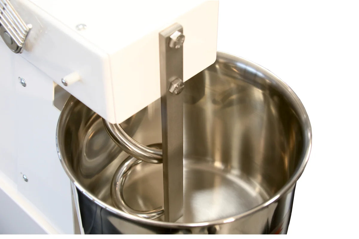 Spiral-Teigknetmaschine PROFI 53 Liter 230V mit Rollen - fester Kopf